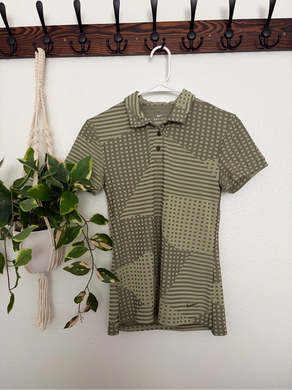 Nike women's Olive Green Patterned Dri-FIT Golf Polo Shirt